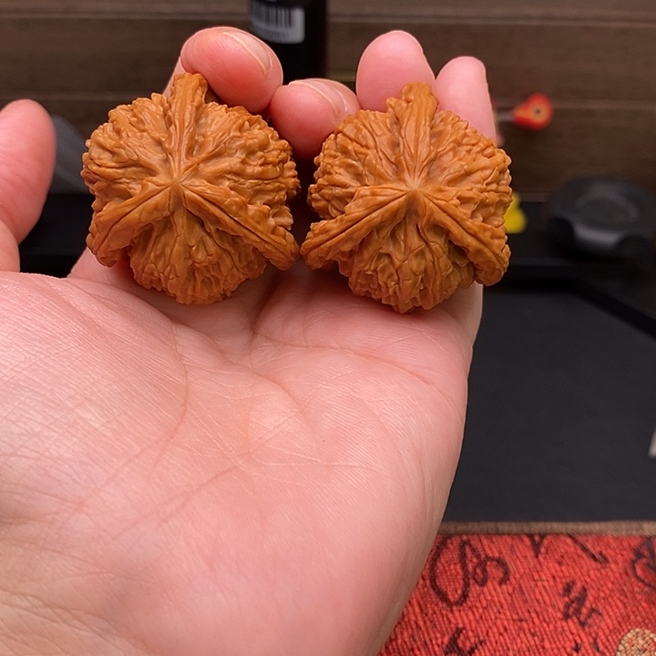 把件文玩核桃白奔