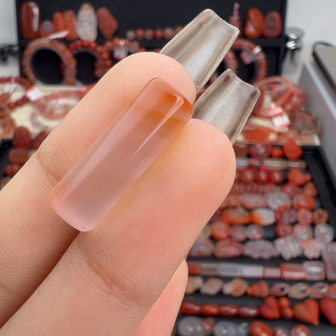 南红玛瑙钛钢颈饰路路通