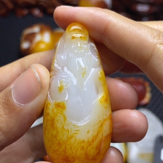 和田玉颈饰未镶嵌