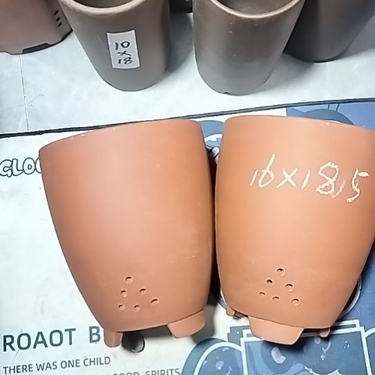 紫砂红泥三角两个