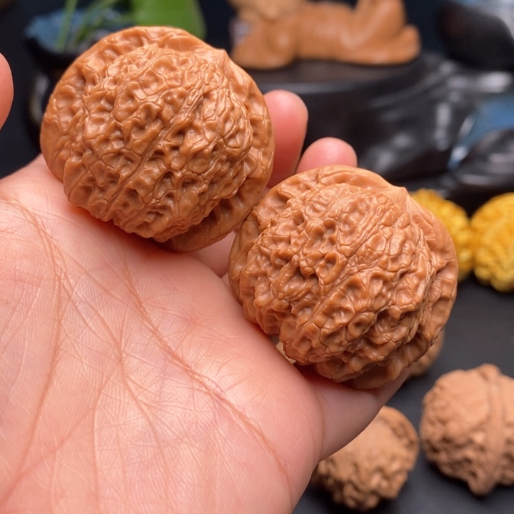 文玩核桃把件血麒麟40尺