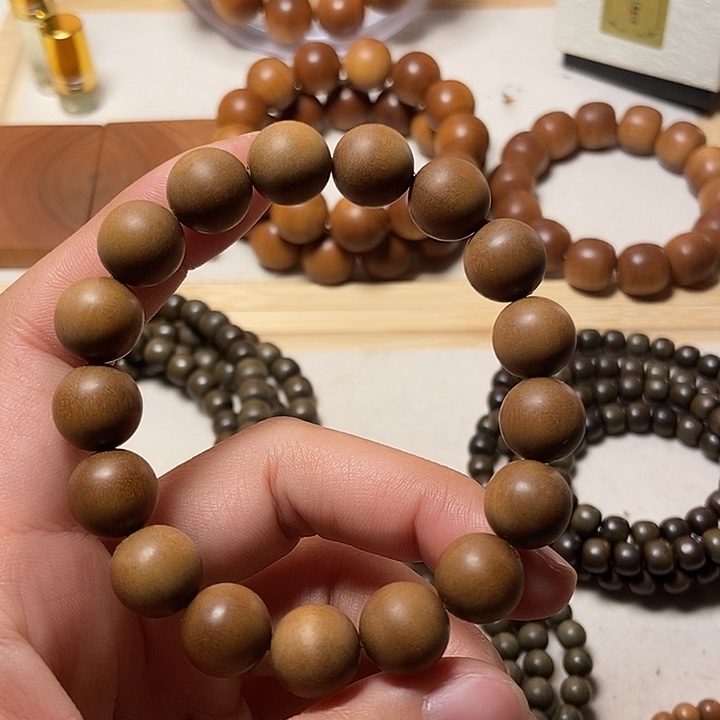 木老山檀香 圆珠老料