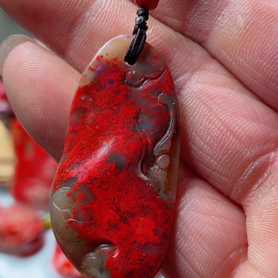 昌化鸡血石昌化鸡血石挂件