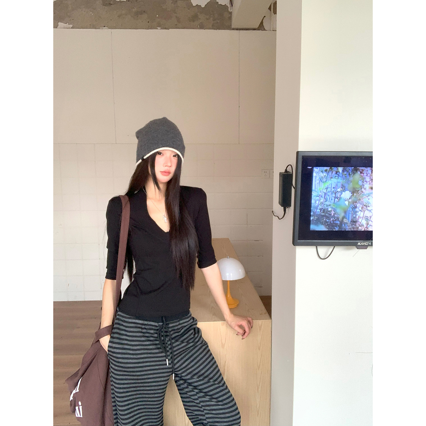 【HRG】早秋新款韩系辣妹V领正肩气质修身显瘦T恤253X3768#