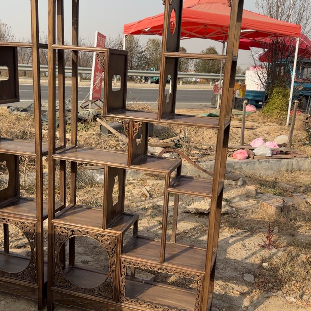 牧***语落地款混纺博古架