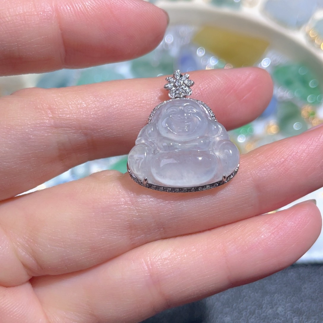 翡翠颈饰18K金镶嵌翡翠