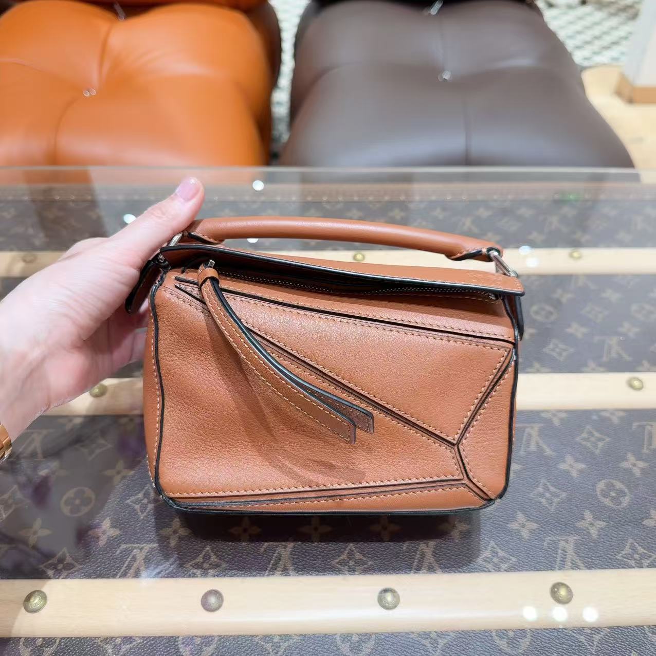 99新 LOEWE/罗意威 mini puzzle 棕色银扣牛皮 手提单肩斜挎包