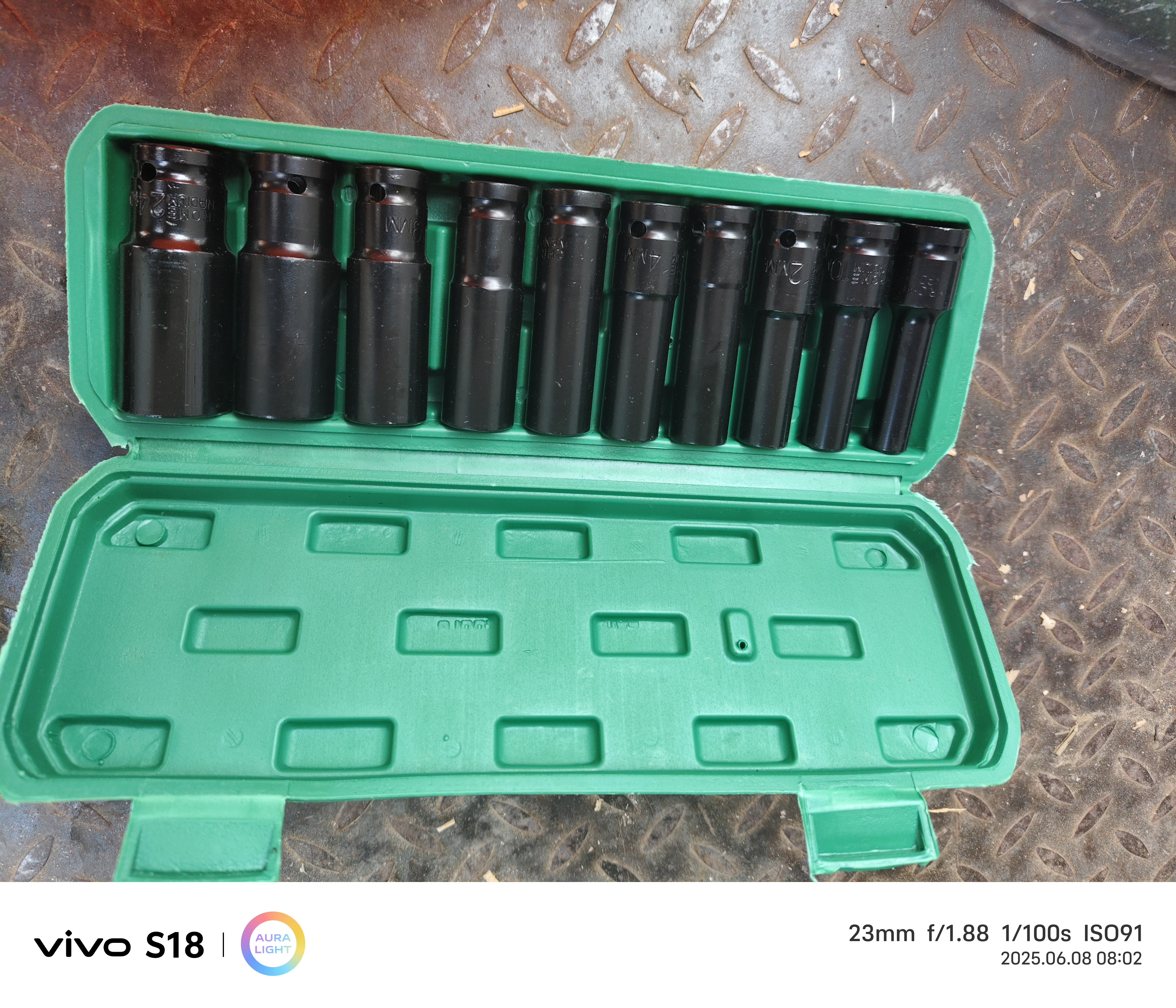 电扳手修理大飞扳手套筒含多种规格适用不同螺丝螺母