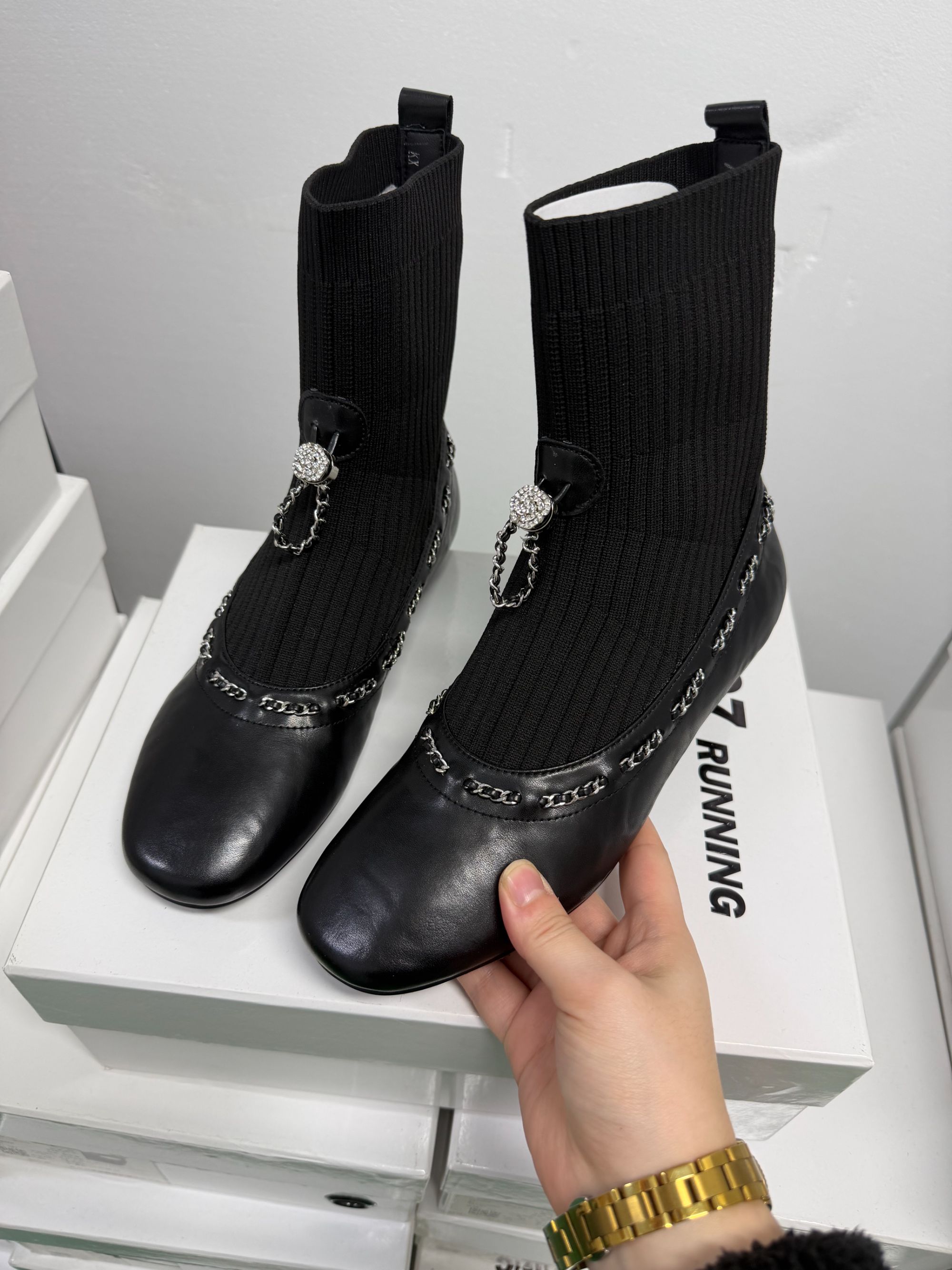 2025新款秋冬百搭短靴净版中筒时尚圆头厚底马丁靴女X0325