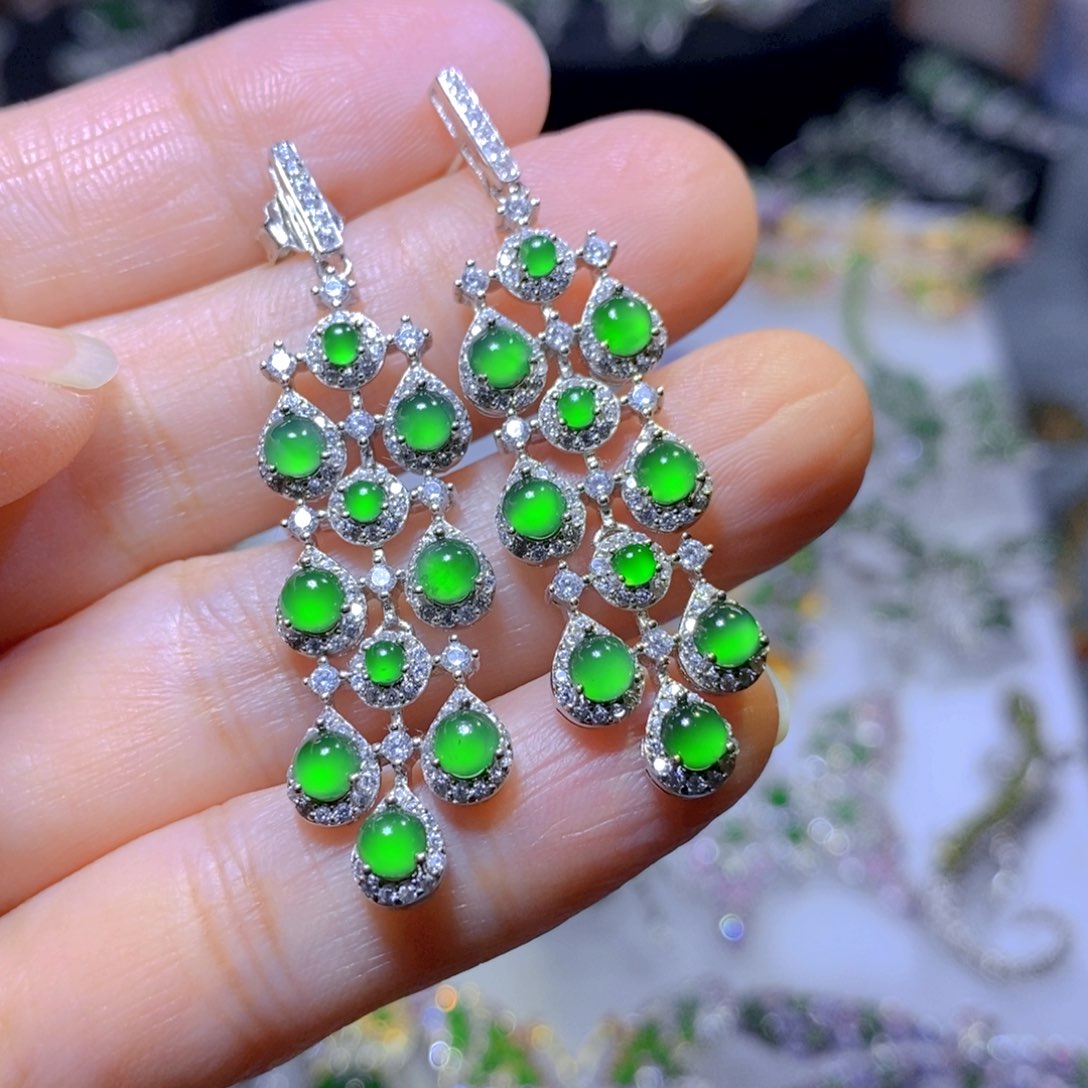 翡翠颈饰银S925镶嵌天然翡翠