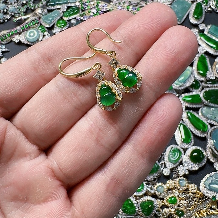 翡翠颈饰未镶嵌天然A货翡翠放漏