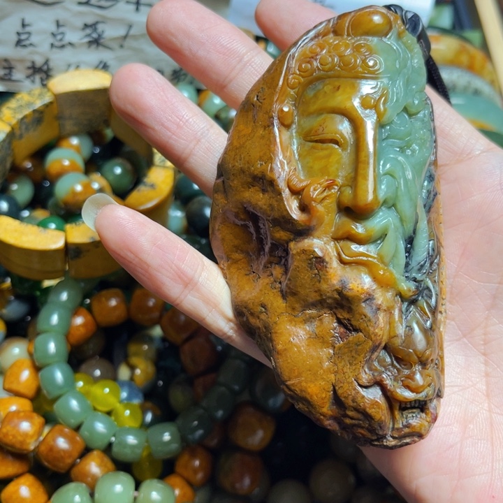 岫岩河磨玉（透闪石质玉）手链未镶嵌