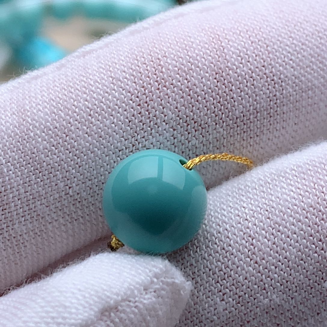 绿松石颈饰未镶嵌