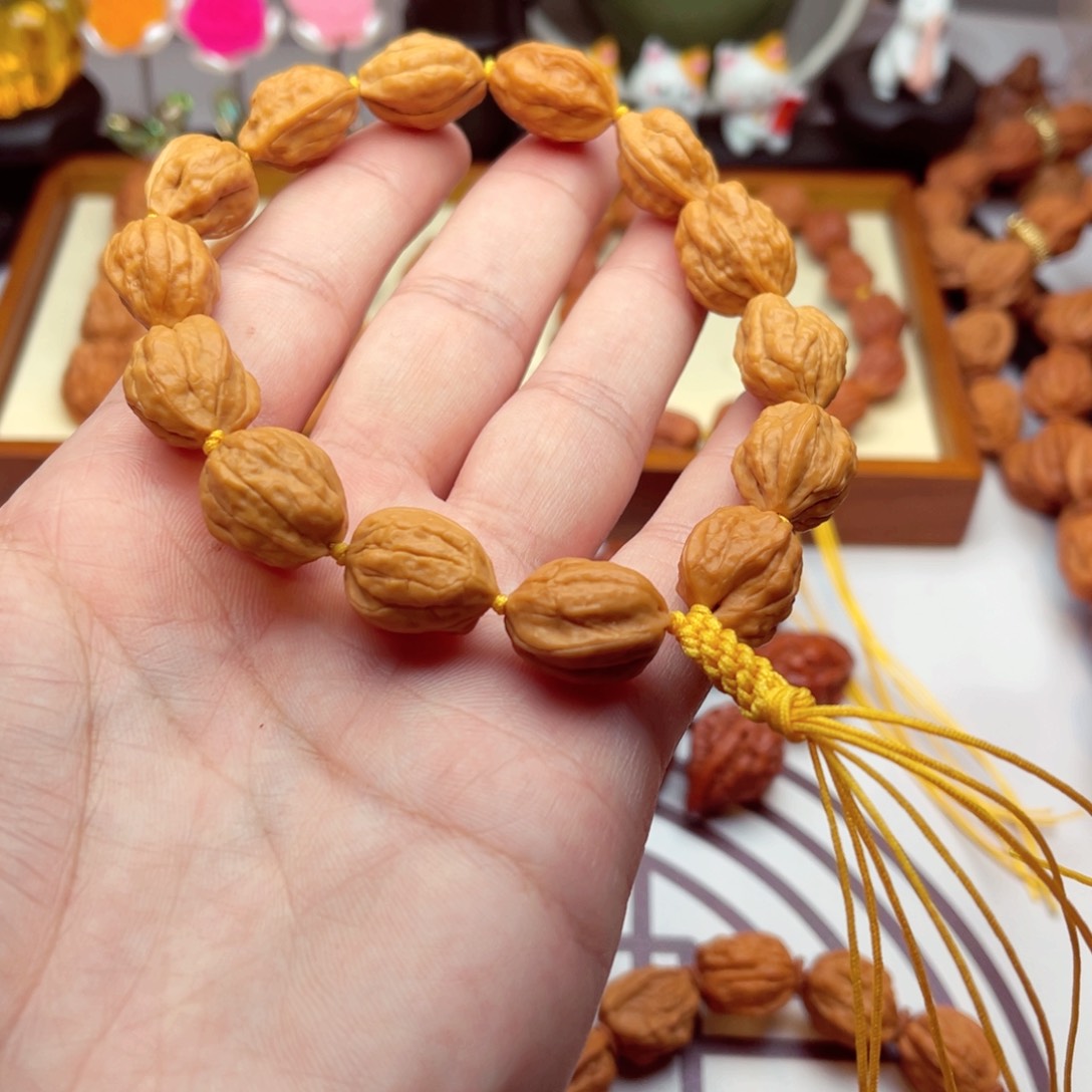 文玩核桃手串蛤蟆头