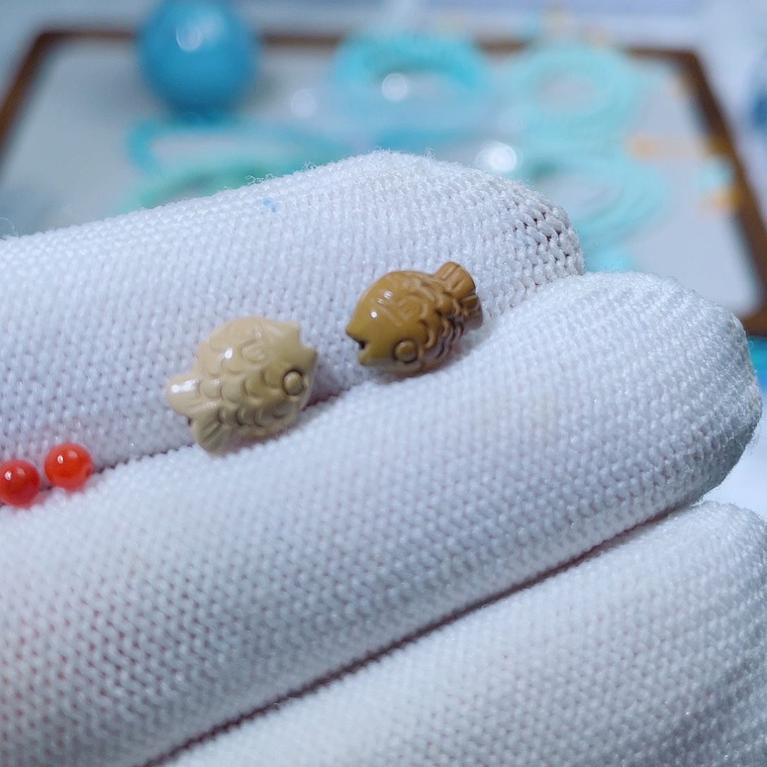 墨***华南红玛瑙未镶嵌珠宝奇石