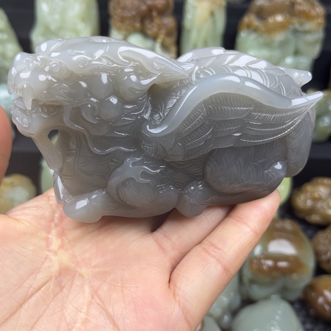 和田玉未镶嵌把件