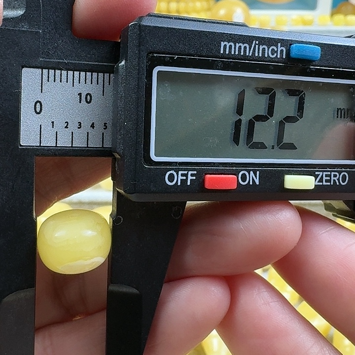 蜜蜡未镶嵌裸石21