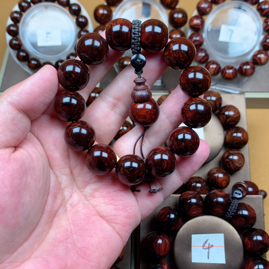 黄花梨/降香黄檀1.8紫油梨特色瘤疤玫瑰花