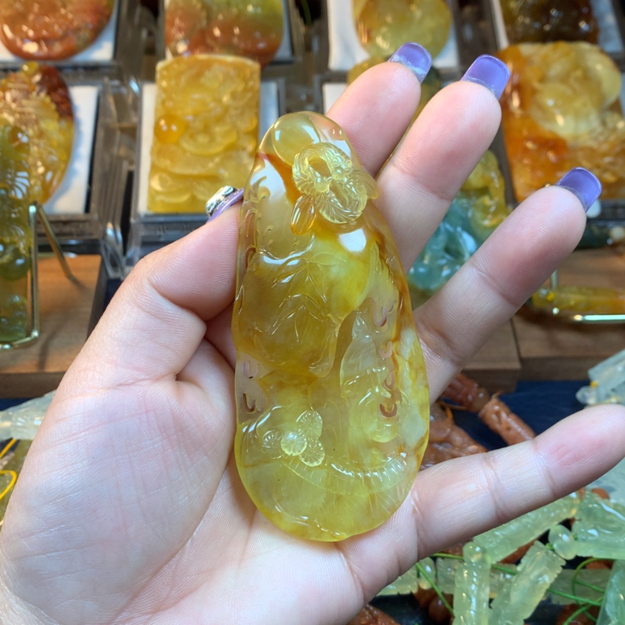 【闪购商品】蛇纹石玉颈饰未镶嵌