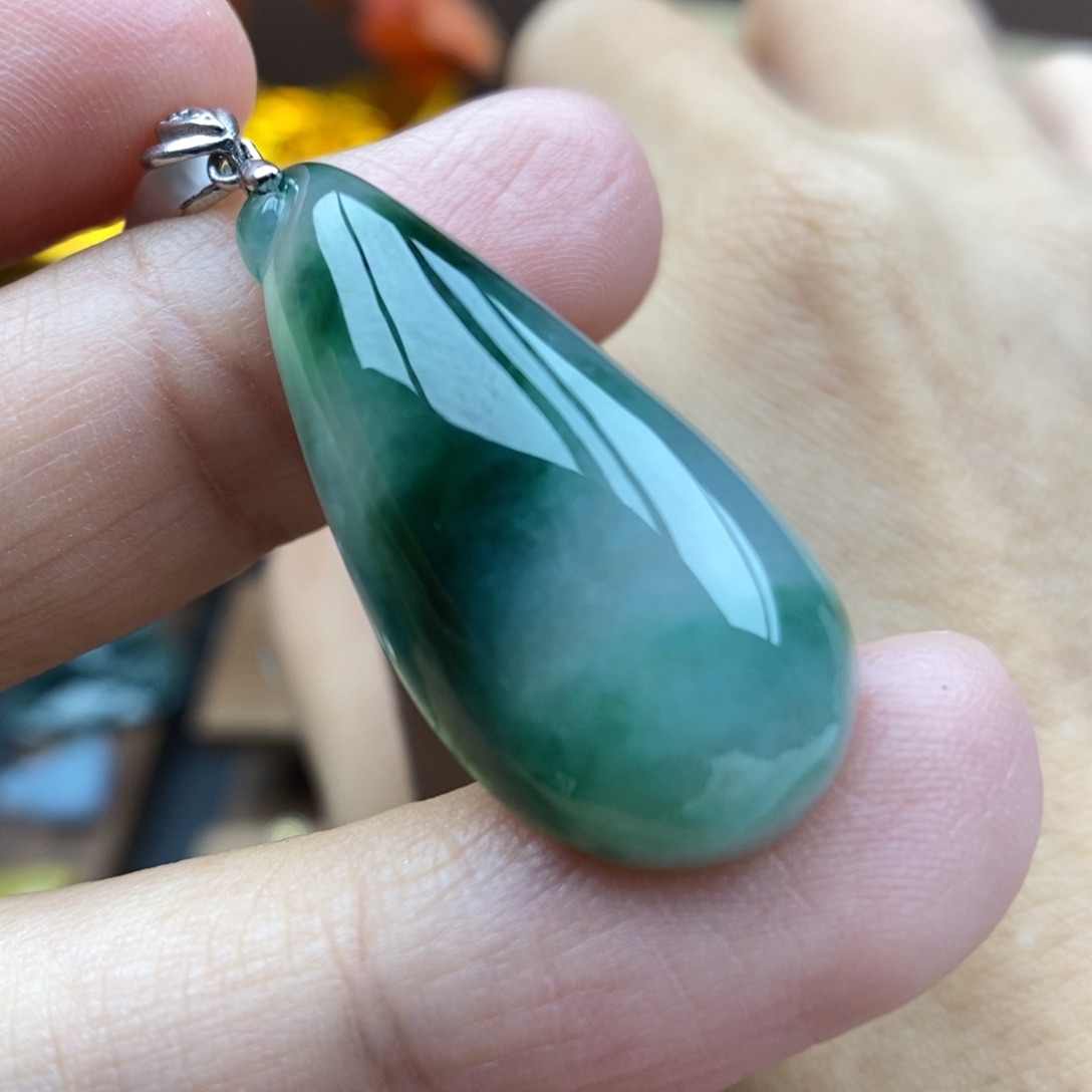 【闪购商品】颈饰银S925镶嵌翡翠81