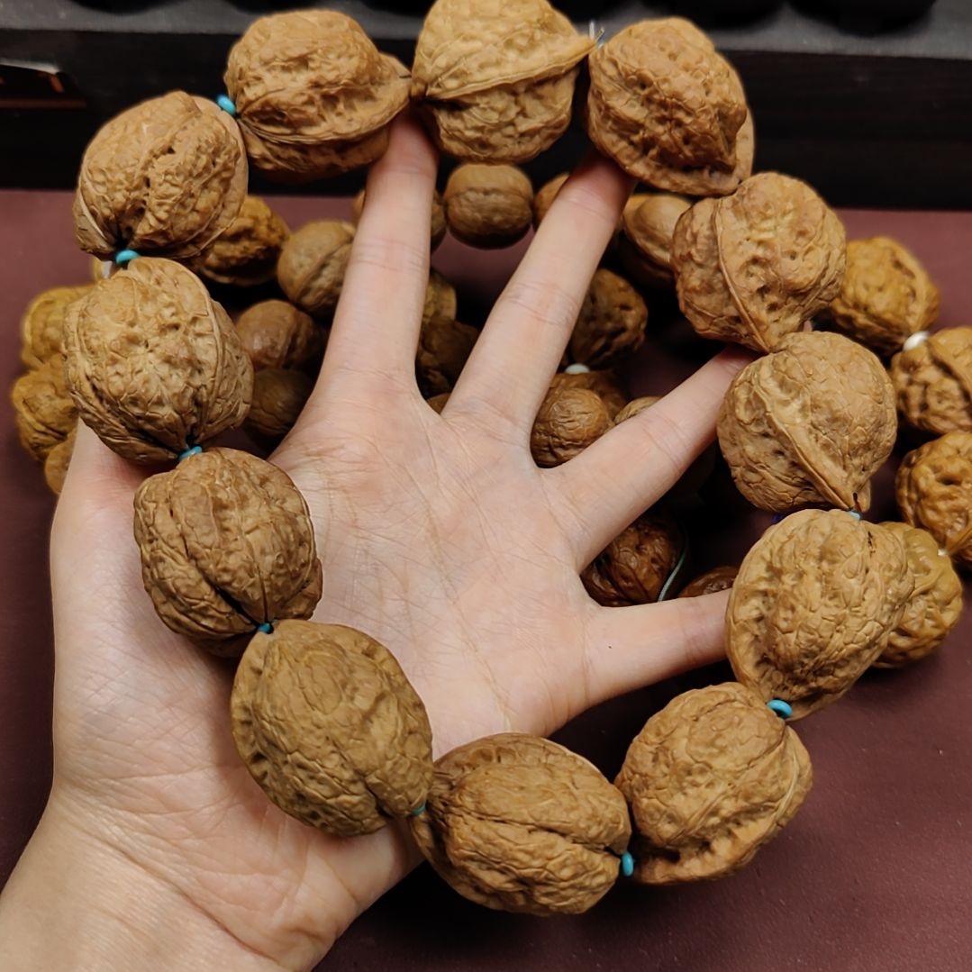 文玩核桃吊坠08领头羊33