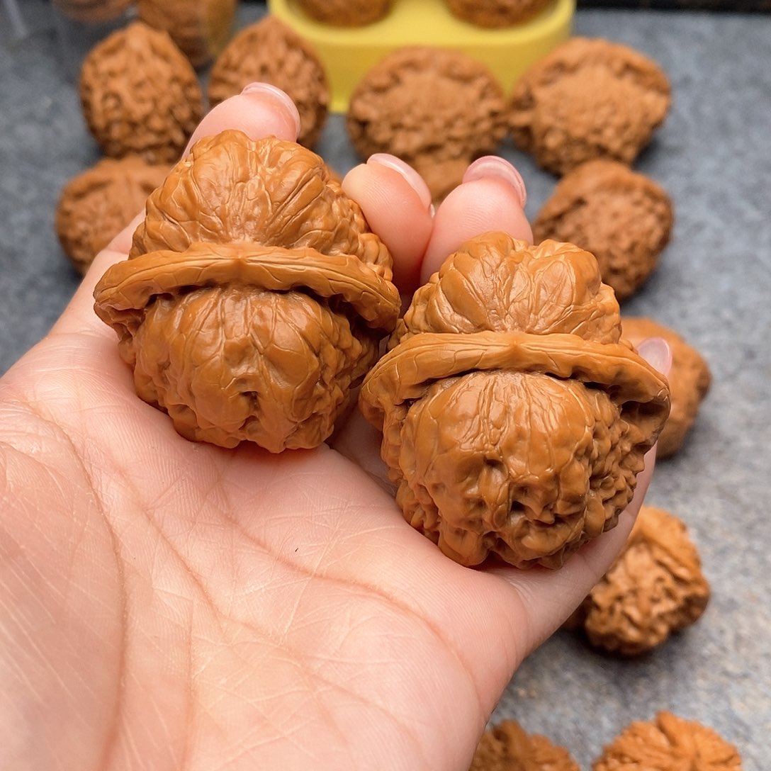 文玩核桃把件精品蛤蟆头41.8