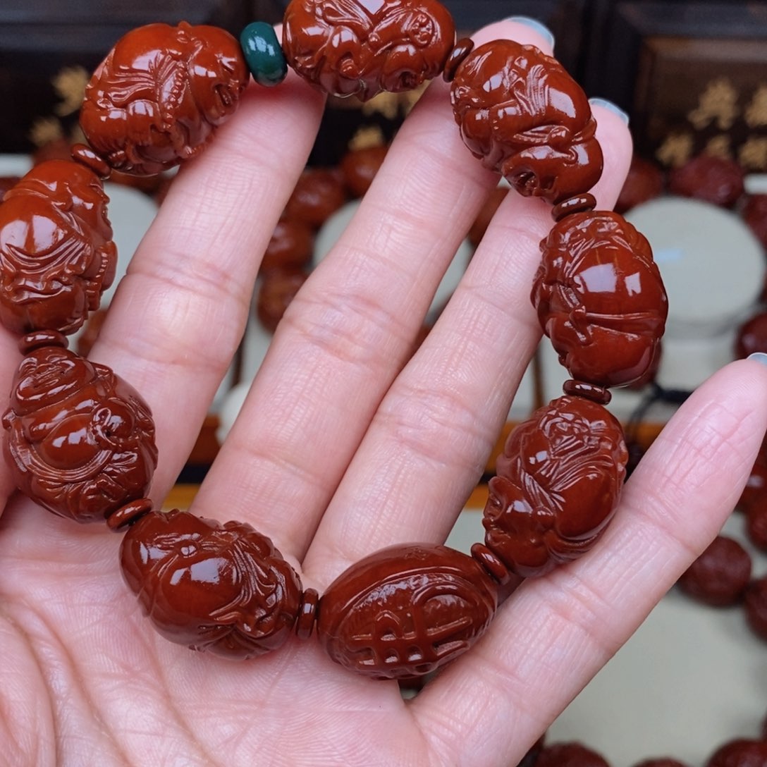 橄榄核手串李*弥勒？