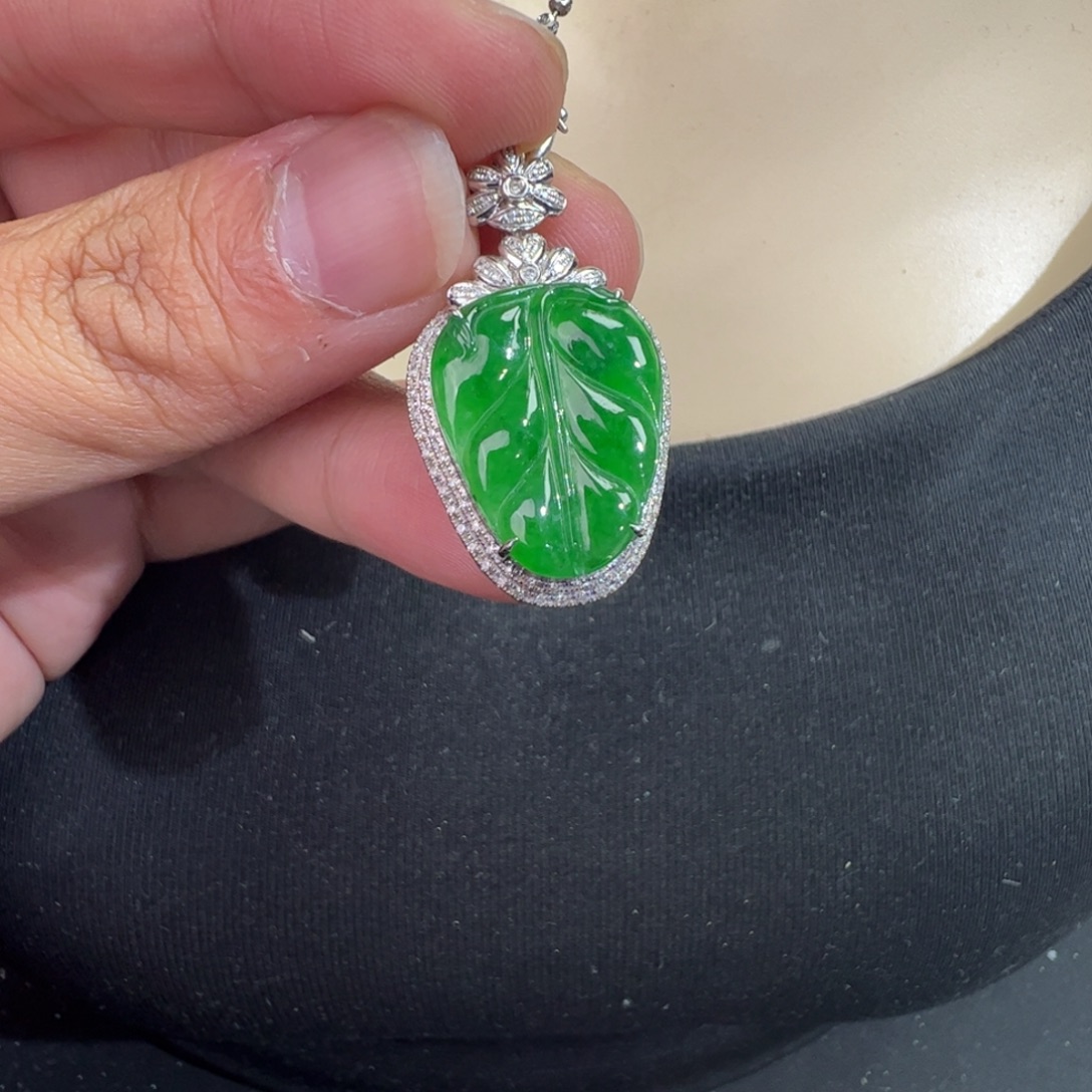 翡翠18K金镶嵌吊坠(不含链)