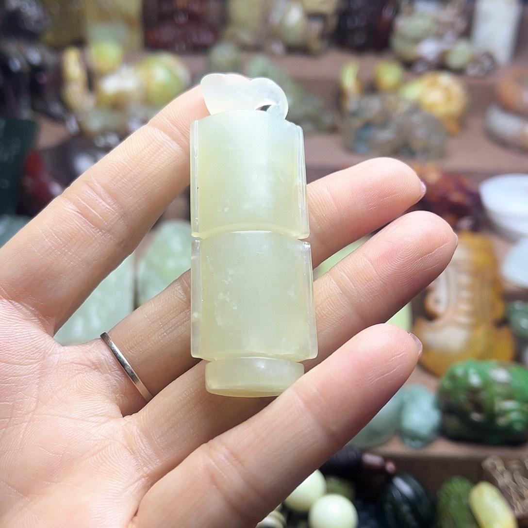 白玉菩提吊坠49。。