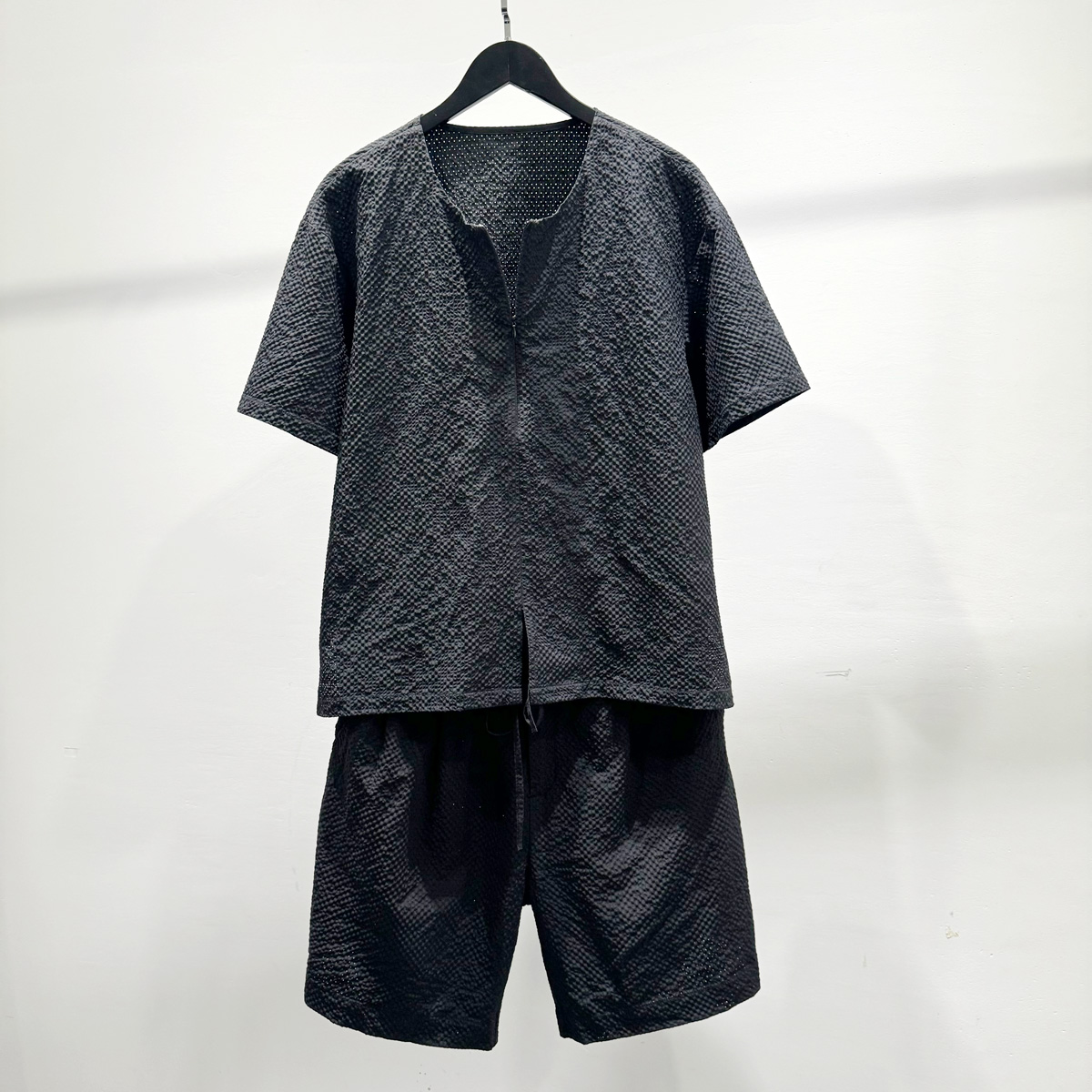 小众个性破洞透气半拉链短袖两件套男士夏季开叉宽松休闲套装