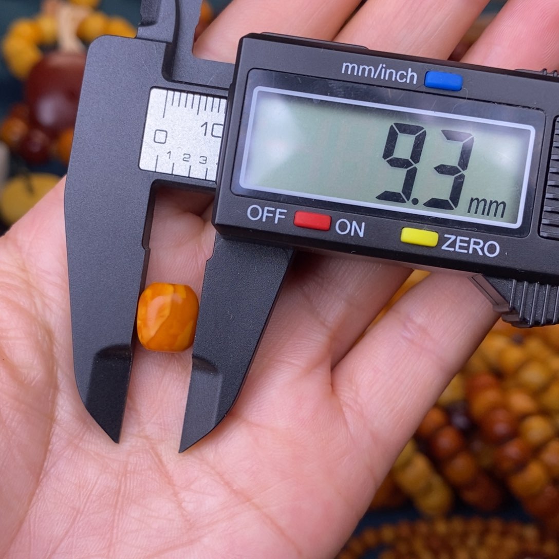 蜜蜡裸石未镶嵌蜜蜡