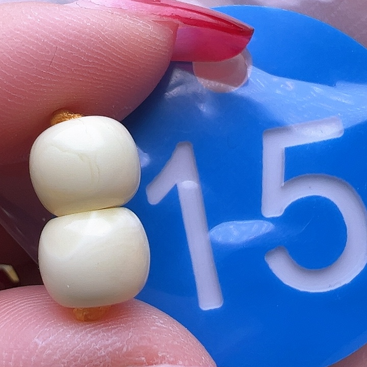 蜜蜡裸石未镶嵌7.8mm 白蜡 老型