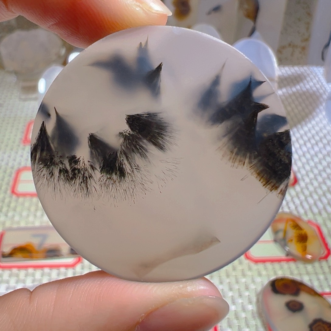 玛瑙/玉髓颈饰未镶嵌