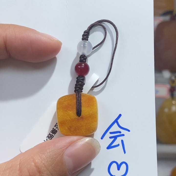 琥珀珠宝奇石未镶嵌