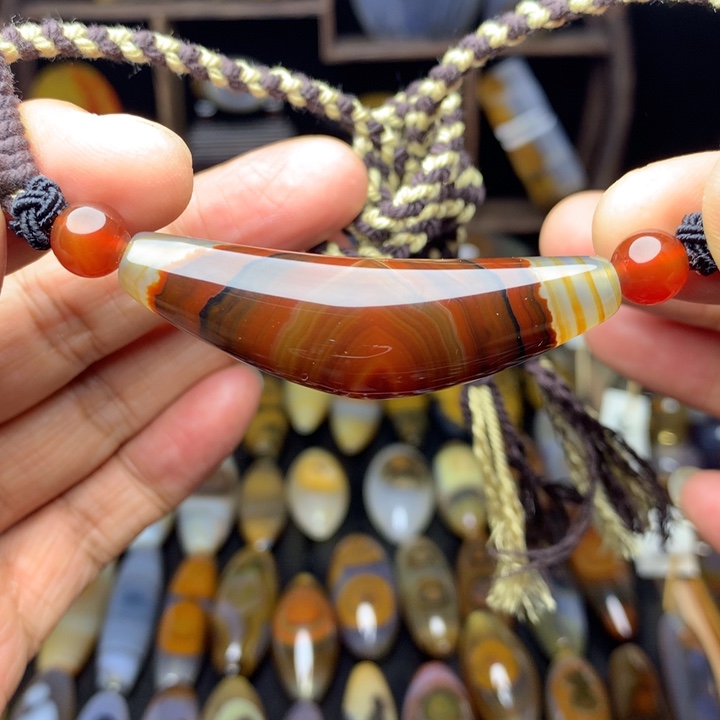 玛瑙/玉髓颈饰未镶嵌