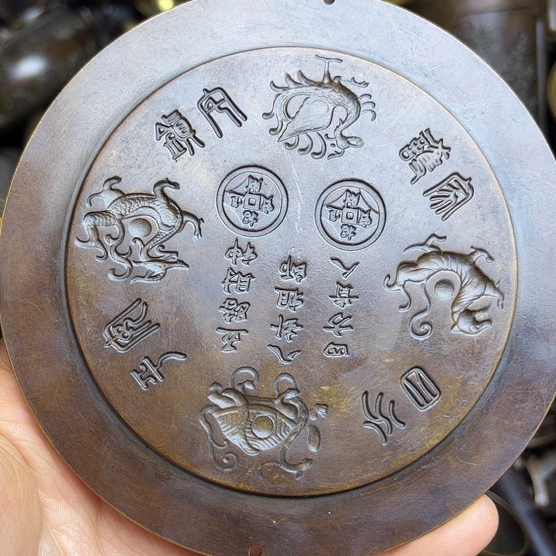 精美铜器，做工精致