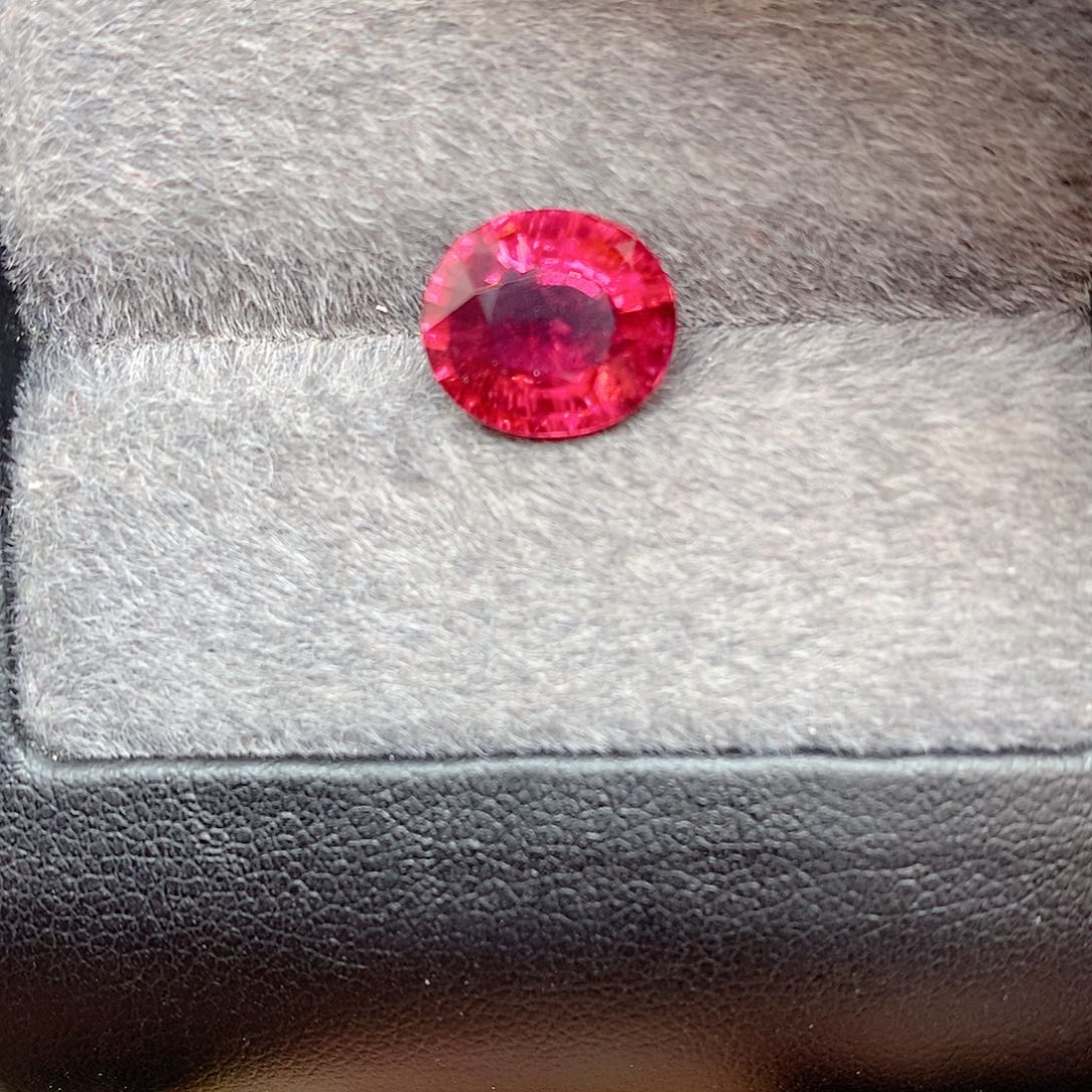 碧玺裸石未镶嵌3.6ct热粉卢比莱