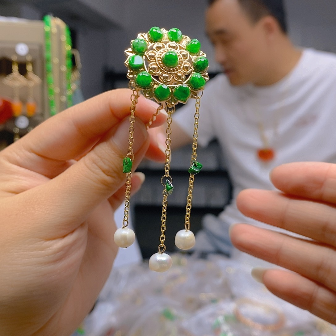 翡翠合金耳饰翡翠