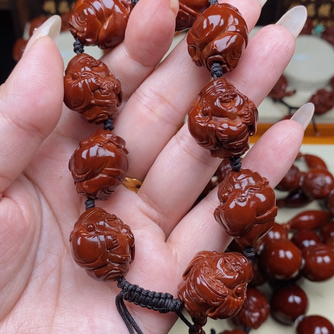 橄榄核吊坠北*财神八宝