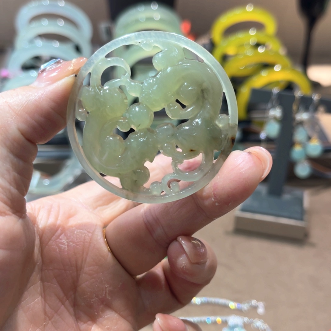 岫玉手镯未镶嵌手镯