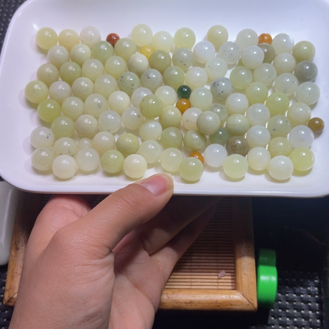 未镶嵌和田玉车挂