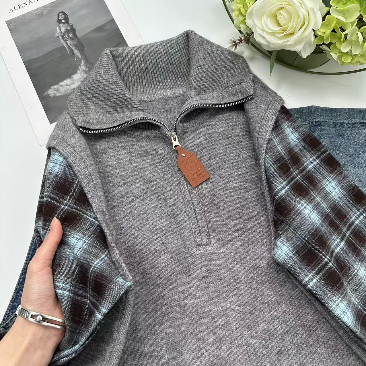 冬款 韩版设计感格子袖拼接翻领毛衣女Y5944灰