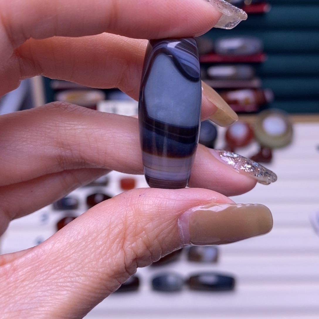 郭***）玛瑙/玉髓合金颈饰