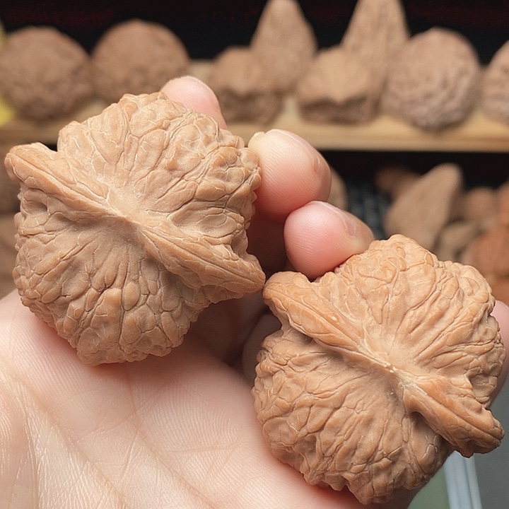 文玩核桃血麒麟41联手模糊对全品