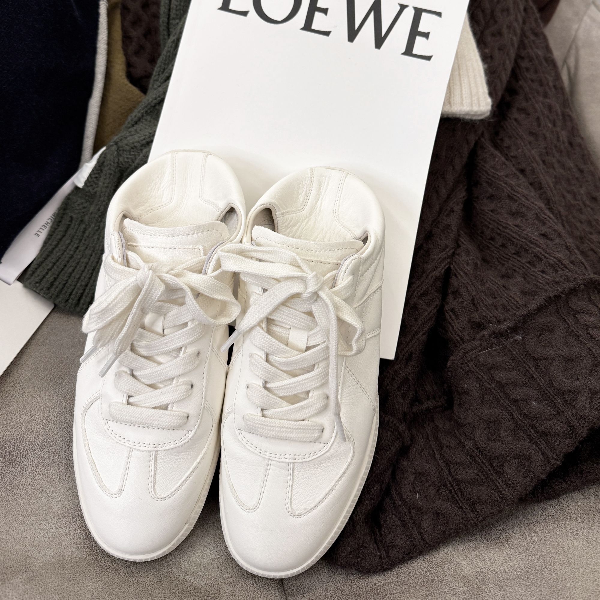 MS.MICHELLE 极简百搭平底时尚白色休闲鞋小白鞋XBX006