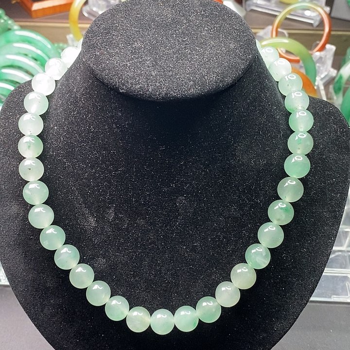 石英质玉颈饰未镶嵌