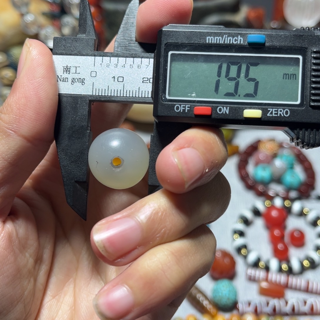 玛瑙/玉髓未镶嵌珠宝奇石