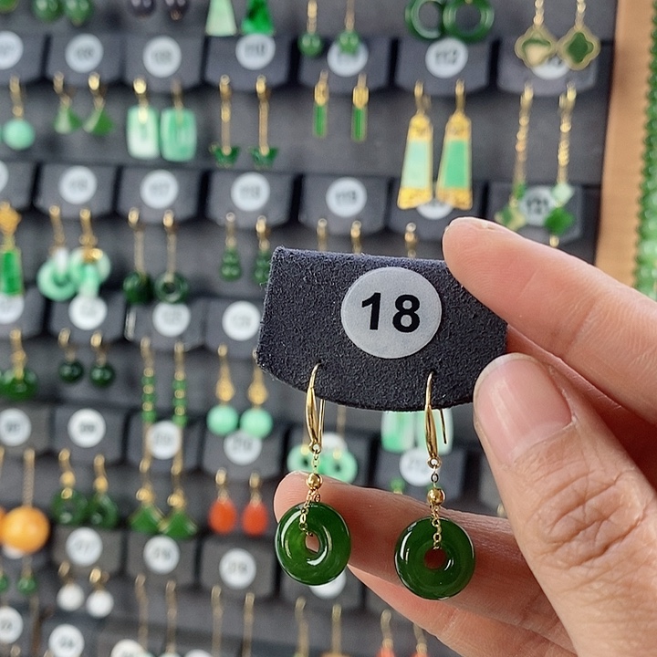 和田玉耳饰18K金镶嵌