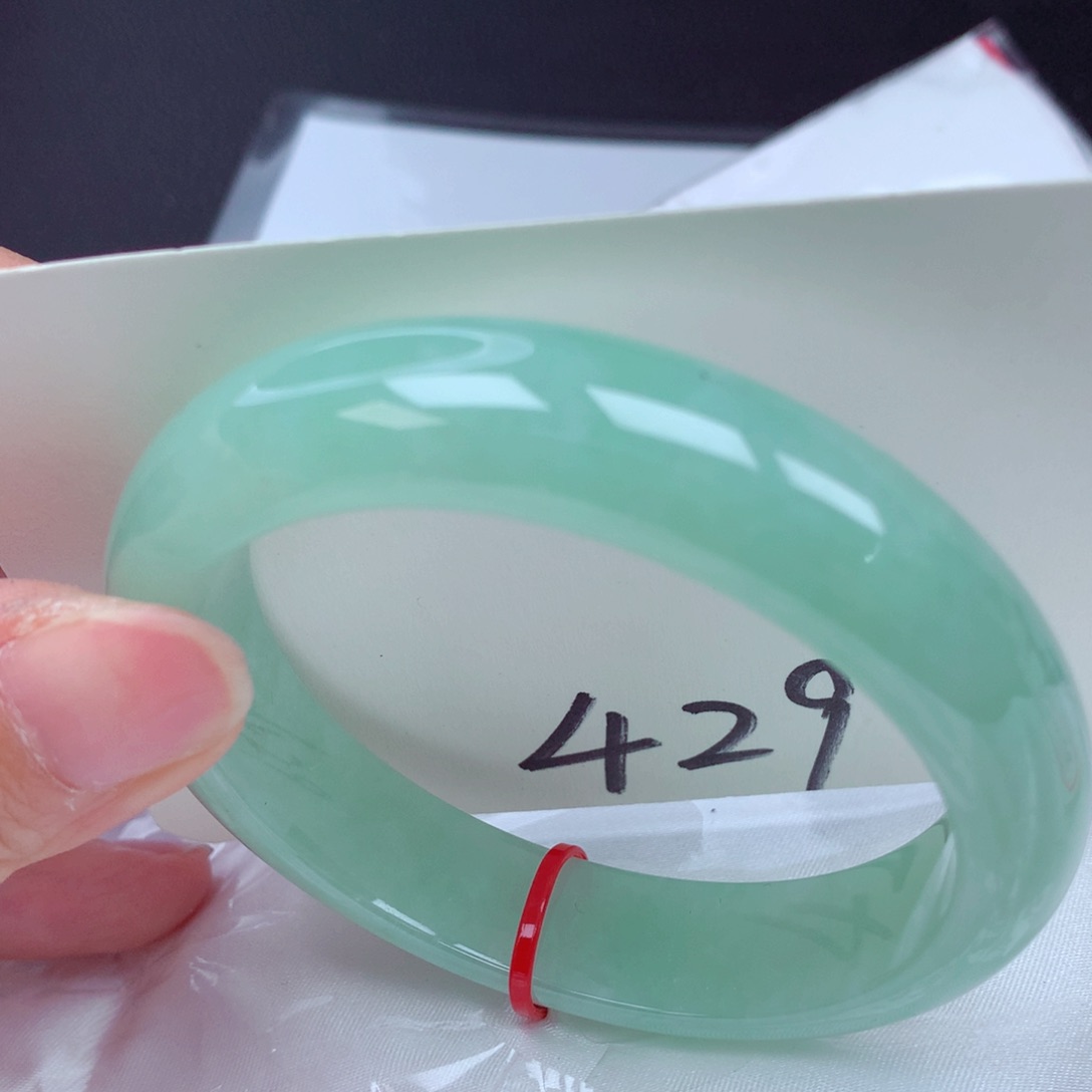 翡翠未镶嵌手镯翡翠