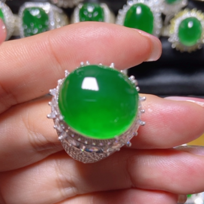 【闪购商品】翡翠挂件未镶嵌翡翠